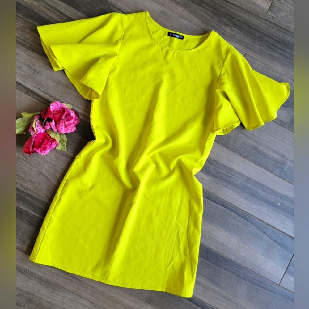 Like new neon yellow dress